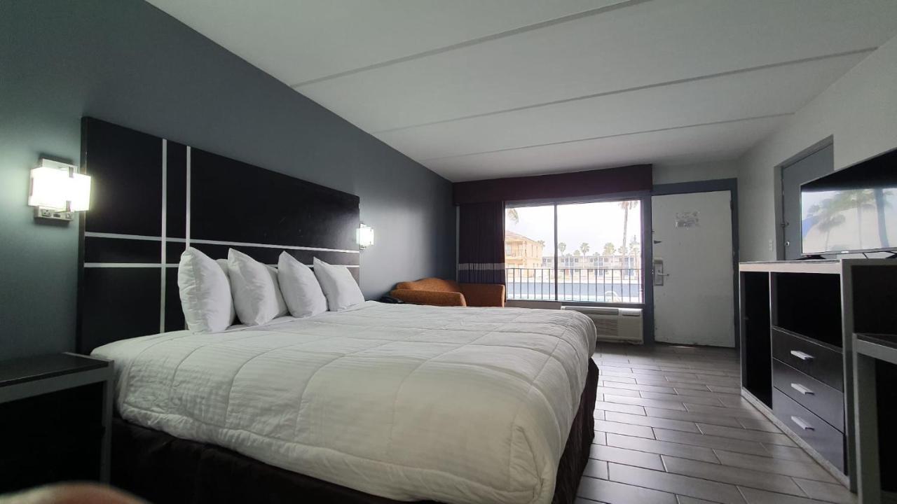 South Padre Island Lodge Экстерьер фото